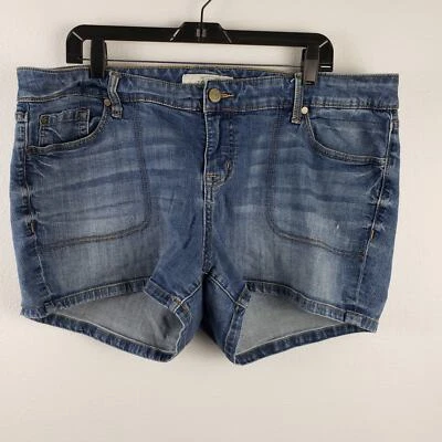 Torrid Women's 18 Jean Shorts Classic Medium Wash Big Pocket Everyday Denim - Image 1 of 4