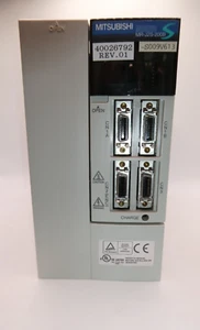 Servoaccionamiento Mitsubishi MR-J2S-200B-S009V613 - Imagen 1 de 4