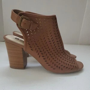 White Mountain Ankle Boots Brown Sz 10M Die cut outs Ankle Strap - Picture 1 of 8