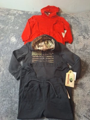 4 Pc Boys Hoodie Sweat Suit Jogger Sets 4 Black Red Mossy Oak Flag Play Active - Image 1 of 4