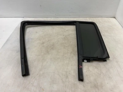 吉普 JK 牧马人原始设备制造商后驱动门通风窗玻璃带密封 2007 - 2017 067471 — 第 1/4 张图片