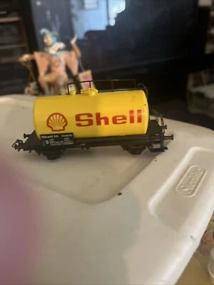 Vintage Märklin HO 4442 DB 2-Axle Yellow Shell Tank Car Wagon. In Good Condition - Image 1 of 4