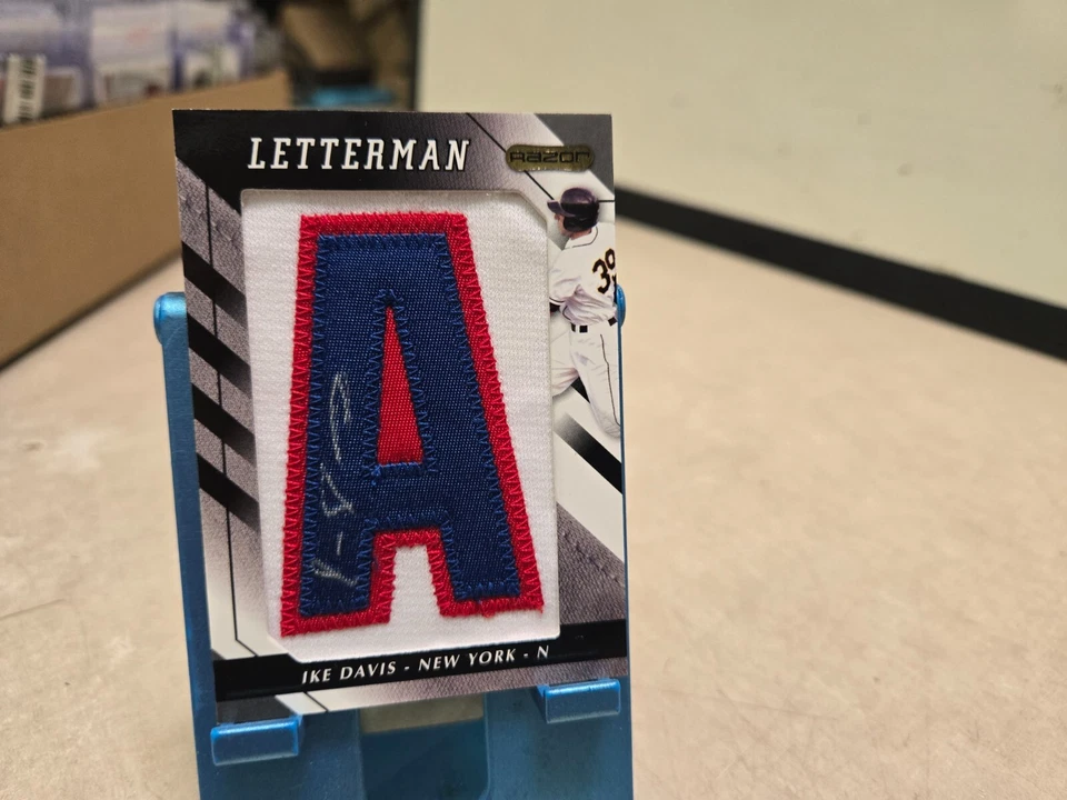 2008 Razor Letterman Numbered to /20 Ike Davis #ID Auto "A" Foto 1 de 2