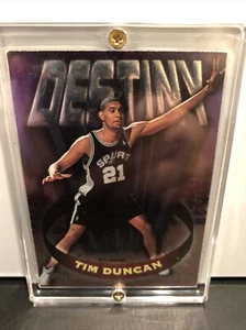 TIM DUNCAN 1997 Topps Chrome Destiny RC RIFRATTORE #D8 HOF - Foto 1 di 2