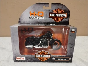 MAISTO H-D CUSTOM HARLEY DAVIDSON SERIE 41 ESCALA 1:18 2014 Sportster "Iron" 883 - Imagen 1 de 10