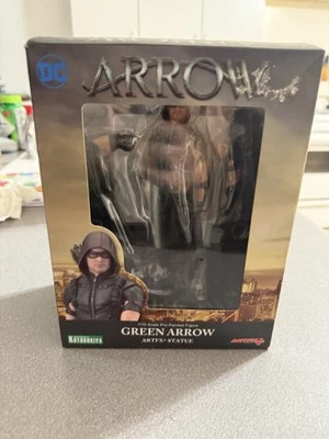 ESTATUA ARTFX Flecha Verde Foto 1 de 2