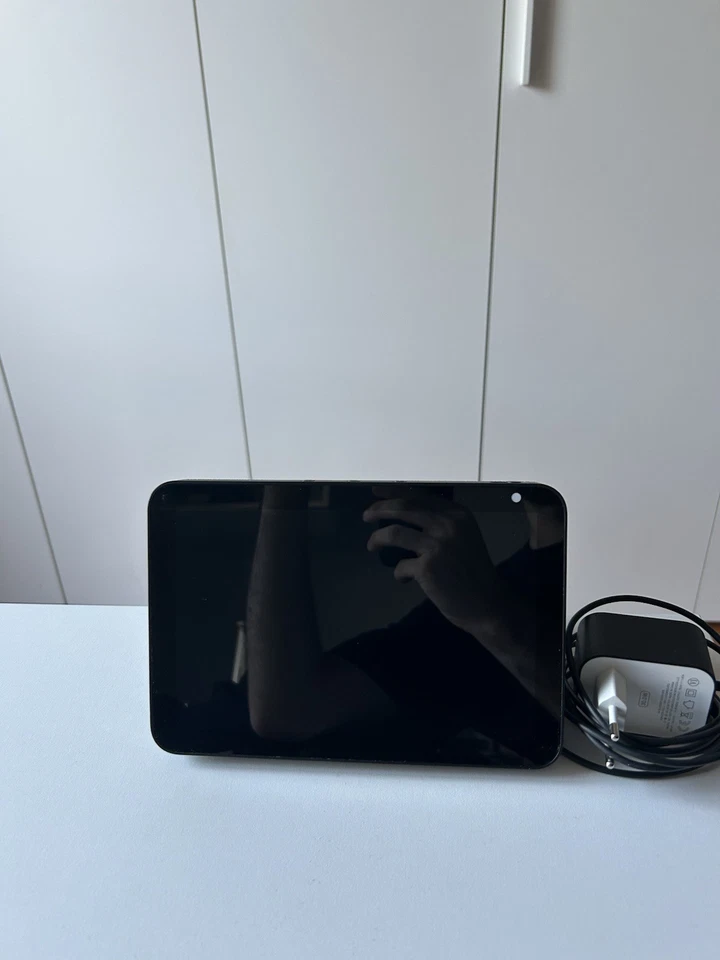 Echo Show 8 - Immagine 1 di 3