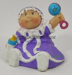 CABBAGE PATCH KIDS FIGURE PVC VINTAGE 1984 NUOVO BAMBOLA NEL CAVOLO - Picture 1 of 3