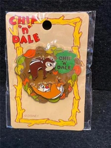 Japan M&P Chip & Dale Autumn Series Tumbling Spinner Original Card & Bag LE Pin - Picture 1 of 1