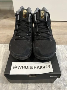 Nike Kyrie 4 (Nike ID) Size 9.5 (2018) Black Metallic Gold Grey AR3867-991 - Picture 1 of 7