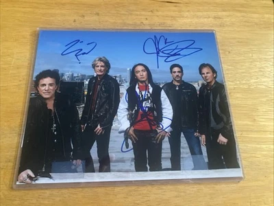 Journey Autographed 8 x 10 Photo Signed by 4 Pineda,Cain - Image 1 of 4