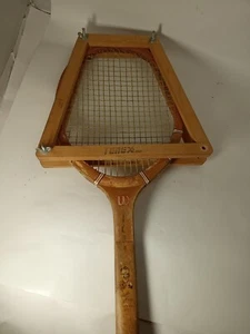 RAQUETA DE TENIS DE MADERA DE COLECCIÓN WILSON "ELLSWORTH VINES". ANTIGUO / EXPOSITOR - Imagen 1 de 8
