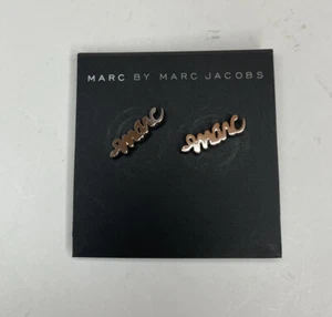 Marc Jacobs Silver Tone Script Logo Name Stud Earring Gift Rare VTG Retro New BN - Picture 1 of 3