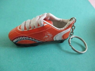 Holland - Running Shoe World Cup Fifa Logo Key Chain New - Image 1 of 3