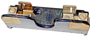 Gould Shawmut 20600, 3742413 Fuse Block 250Vac - Picture 1 of 9
