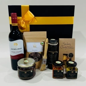 Mediterranean Gift Hamper - Picture 1 of 5