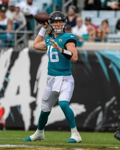 Trevor Lawrence #16 Jacksonville Jaguars NFL 8"X10" Glossy Photo Print 4P-BGK - Picture 1 of 1