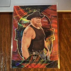 Brock Lesnar 2023 Panini Select WWE Concourse Red Wave #8 WWE UFC CASI NUEVO-COMO NUEVO - Imagen 1 de 6