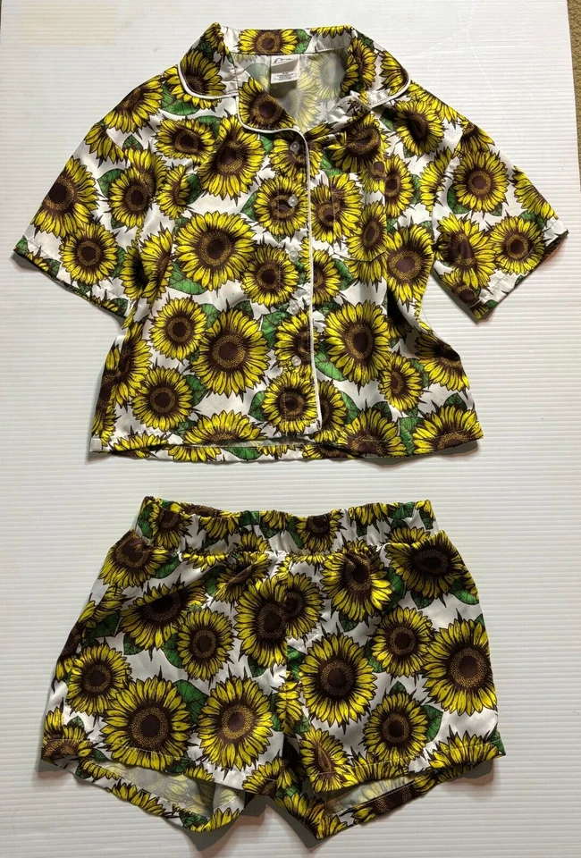Art Class by Target Sunflower Satin Pajama Set Shorts Sleepshirt Girls Medium 8 - Image 1 of 4