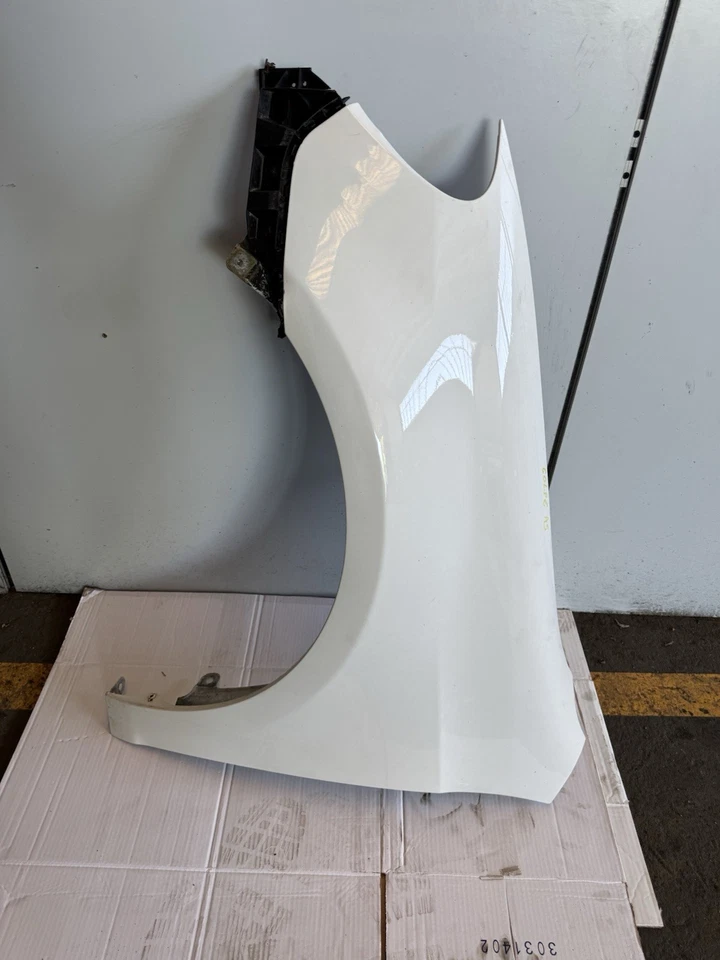 ✅✅✅ PARAFANGO ANT. SX PER VOLKSWAGEN GOLF 6A SERIE (08-12) 1.6 TDI (77KW) BER. - Immagine 1 di 4