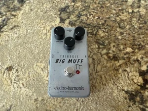 Pedal de guitarra Electro-Harmonix EHX Triangle Big Muff Pi Fuzz Sustainer - Imagen 1 de 5