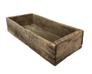 Vintage Rustic Primitive Wooden Collectible Box 16 x 7 x 3.5" - Picture 1 of 9