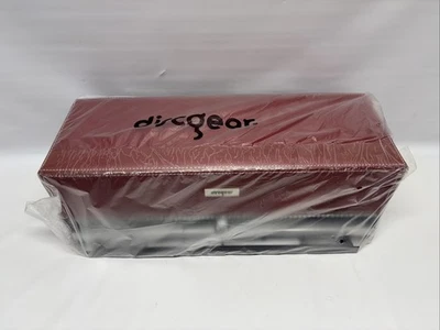 Estuche de almacenamiento de CD y DVD de cuero sintético DiscGear Selector 120HD - Caja abierta roja Foto 1 de 4