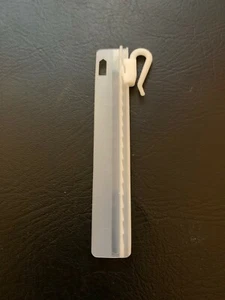 Pack of 10 - Adjustable Pinch Pleat Curtain Hooks - sew in Type - Picture 1 of 3