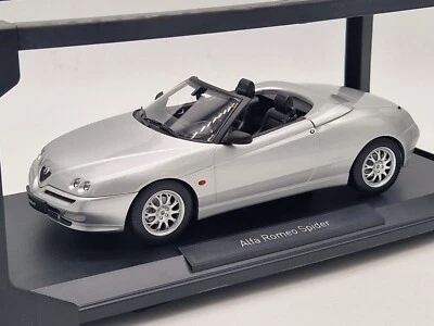 ALFA ROMEO Spider 2.0 Twin Spark argento - Norev - Scala 1/18 - Immagine 1 di 4