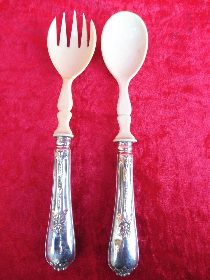2 schöne,alte Vorlege-Besteckteile__Gabel und Messer__800 Silber__Salatbesteck ! - Bild 1 von 1