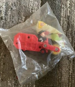 Mc Donalds / Ronald MC Donald / MC Farm Spielzeug Auto 1995 "NEU & OVP" - Bild 1 von 1