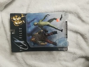 X-Files Movie Attack Alien & Caveman 2 Pack McFarlane Toys Figurine Sigillate 1998 - Foto 1 di 4