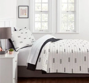 Twin XL Comforter Set, White /w Black Stripes Minimalist Bedding+Matching Pillow - Picture 1 of 2