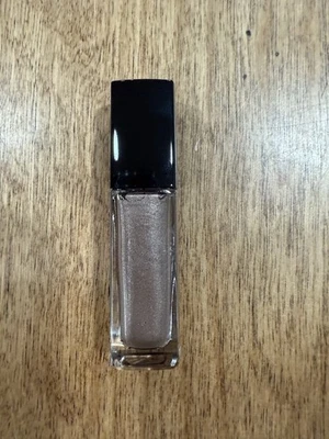 Sombra de ojos líquida Chanel Ombre Premiere Laque - 28 Desert Wind • 0,20 fl oz Foto 1 de 3