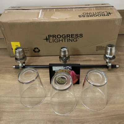 Luz de vaidade Progress Lighting P300482-009 Cassell 3 luzes, níquel escovado - Imagem 1 de 4