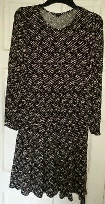 Vestido feminino romano tamanho 12 pequeno preto e branco gola redonda mangas compridas novo com etiquetas - Imagem 1 de 4