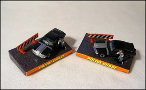 Set of 2 Vintage Hot Wheels Die Cast Police Chase Sets 1:64 #Z1062 - Picture 1 of 5
