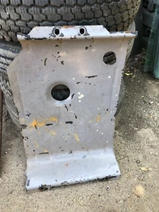 Land Rover Defender - 110 Tankschutz hinten - Bild 1 von 2