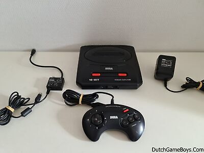 Sega Mega Drive 2 - Console + Controller • 39€