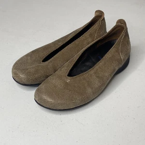 Wolky Tan Size 38 US 7 Sandals Slip On Mary Jane Comfort - Picture 1 of 9