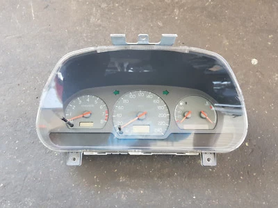 Volvo V40 1.8 Kombi BJ.98 Kombiinstrument Tacho 30883042B - Bild 1 von 4