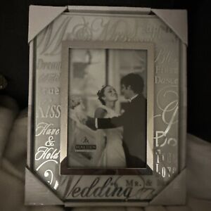 Malden Mr Mrs Wedding 4x6 Photo Frame Mirrored Glass Free Standing 3023-46 NEW