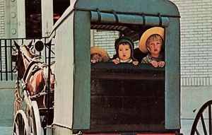 Amish Children Peering From Rear of Buggy PA Vintage PC - Picture 1 of 2