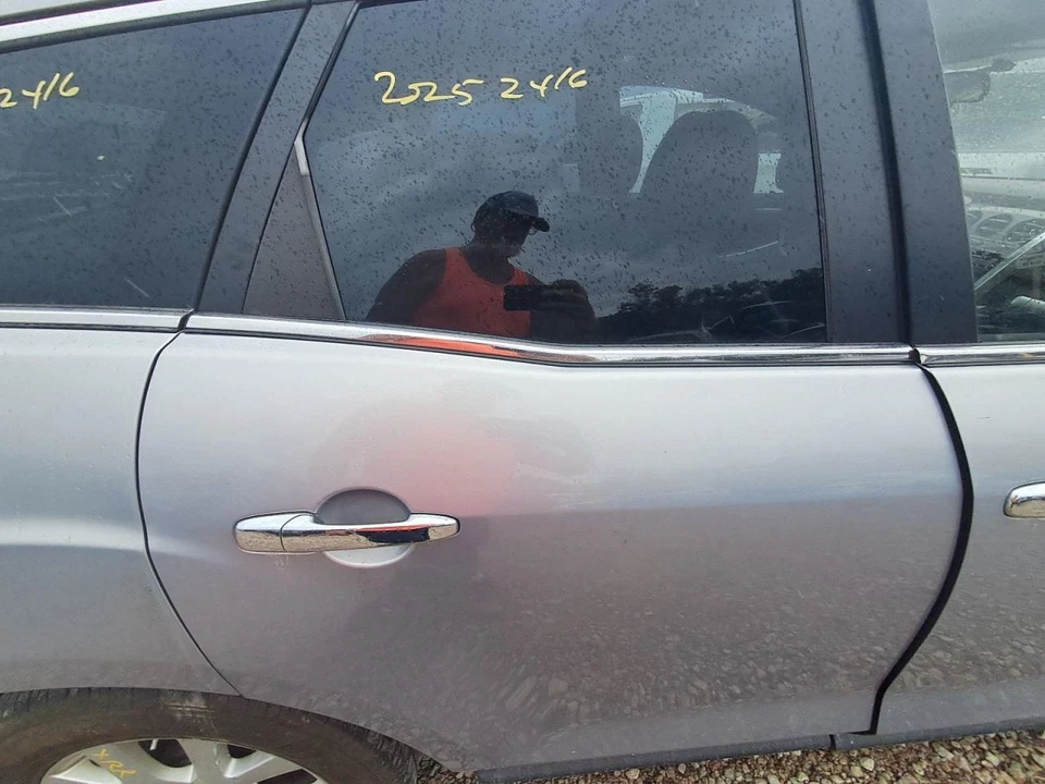 (LOCAL PICKUP ONLY) Passenger Right Rear Side Door Fits 07-12 MAZDA CX-7 2626210 Foto 1 de 4