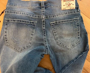 NWT - Mens TRUE RELIGION Blue Denim BIG T Skinny ROCCO Jeans (33 x 32) - Picture 1 of 4