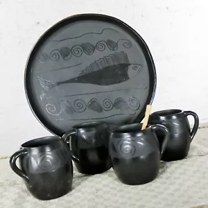 Set cioccolata calda ceramica nera Barro Negro Oaxaca Messico tazze e vassoio pesce - Foto 1 di 12