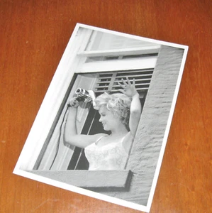 Foto de colección Hollywood 1955 Marilyn Monroe siete años picazón postal Magnum años 80 - Imagen 1 de 3