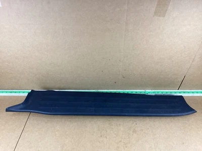 Panel de placa de desgaste del umbral de la puerta trasera izquierda Toyota Sienna 2015-2020 67918-08060 OEM Foto 1 de 4