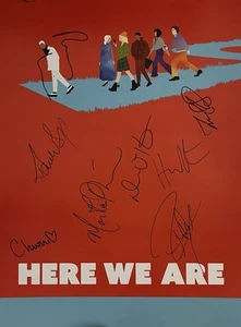 Jane Krakowski + poster firmato HERE WE ARE West End Windowcard Sondheim Broadway - Foto 1 di 5