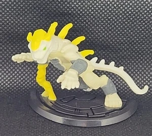 Lose 2007 Bakugan Tigrerra Sammelfigur Serie 1 weiß gelb grau - Bild 1 von 4
